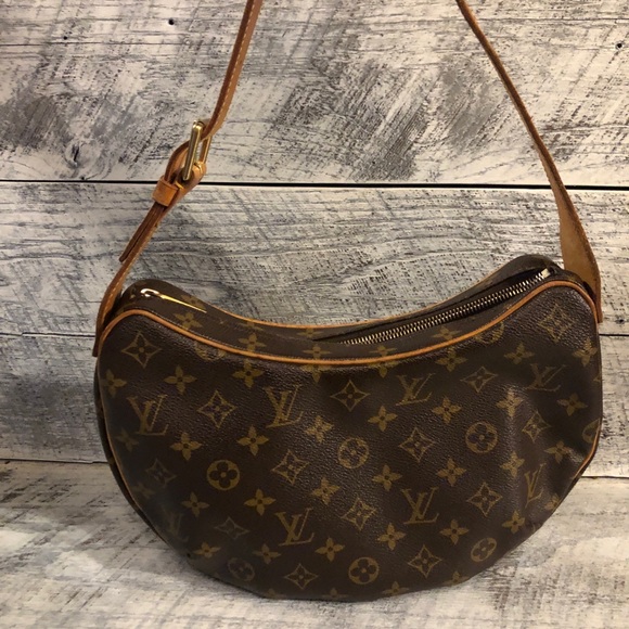 Louis Vuitton Handbags - Louis Vuitton shoulder bag